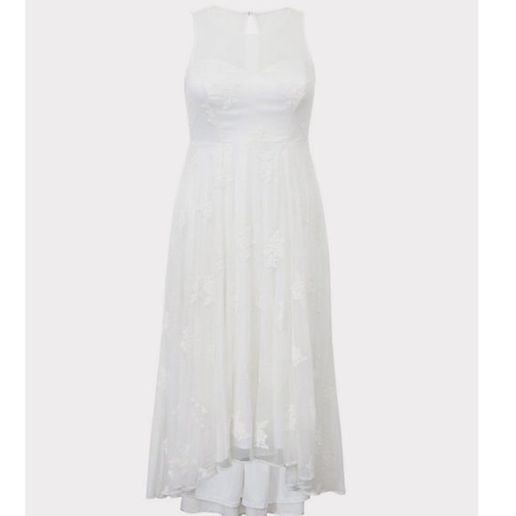 Stunning Torrid Hi-Lo Ivory dress!!! - Picture 3 of 10